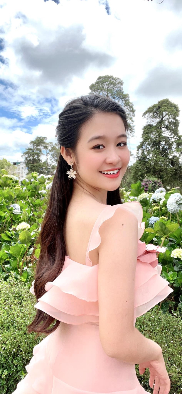 Sao nhí Việt đọ sắc cùng các nàng hậu nổi tiếng: Thân thiết với Thuỳ Tiên - Tiểu Vy đến cả đương kim Miss World - Ảnh 16.