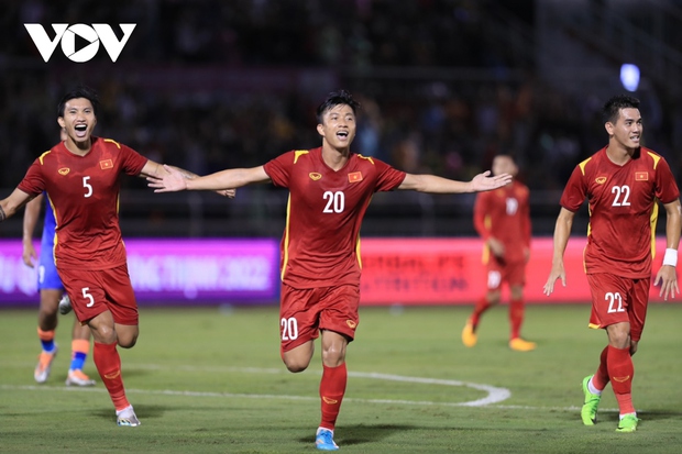 Thắng đậm ĐT Ấn Độ, ĐT Việt Nam vô địch giải “Tam hùng” 2022 - Ảnh 1.