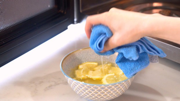 Cách làm sạch 3 vật dụng bẩn nhất trong bếp nhà bạn - Ảnh 4.