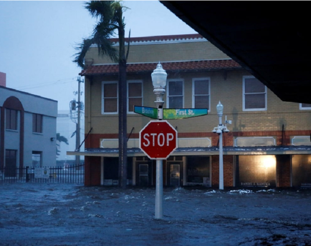 Bão Ian tại Mỹ: Nhiều người bị mắc kẹt, mạng lưới điện bị sập và thiệt hại trên diện rộng ở Florida - Ảnh 6.