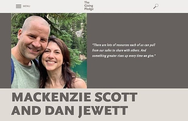 MacKenzie Scott: Từ vợ cũ tỷ phú giàu nhất thế giới tới người phụ nữ được cả thế giới trọng vọng, ly hôn lần thứ 2 sau hơn 1 năm - Ảnh 4.