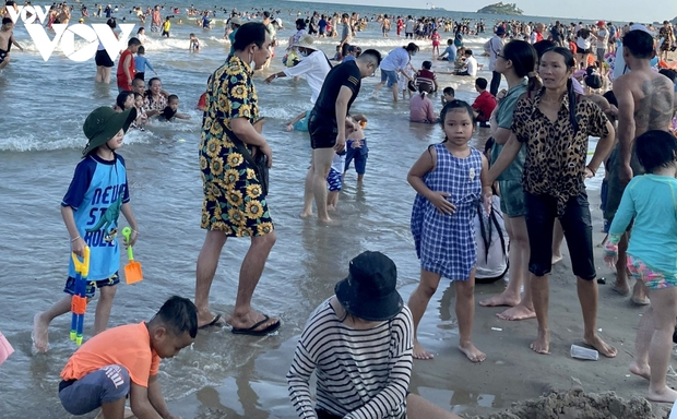 Du lịch Bà Rịa - Vũng Tàu đạt doanh thu hơn 93 tỷ đồng trong 2 ngày - Ảnh 1. Du lịch Bà Rịa - Vũng Tàu đạt doanh thu hơn 93 tỷ đồng trong 2 ngày - Ảnh 1.