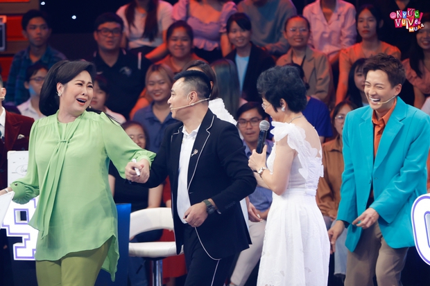 Ngô Kiến Huy hẹn hò bạn gái bất thành vì bị mẹ bắt quả tang - Ảnh 2. Ngô Kiến Huy hẹn hò bạn gái bất thành vì bị mẹ bắt quả tang - Ảnh 2.