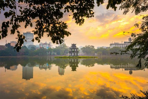 10 hồ nước đẹp nhất Việt Nam: Có nơi được gọi là Vịnh Hạ Long của Tây Nguyên - Ảnh 5.