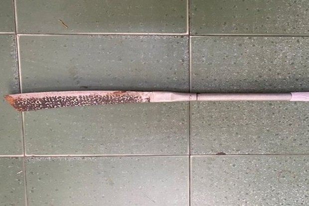 Vụ chủ xe cá viên chiên chém khách vì mua thiếu 20.000 đồng: Khởi tố, lập án điểm - Ảnh 1. Vụ chủ xe cá viên chiên chém khách vì mua thiếu 20.000 đồng: Khởi tố, lập án điểm - Ảnh 1.