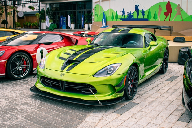 Siêu rắn Dodge Viper ACR Snakeskin độc nhất Việt Nam: Giới hạn 31 chiếc trên toàn thế giới, có tiền cũng khó mua - Ảnh 1.