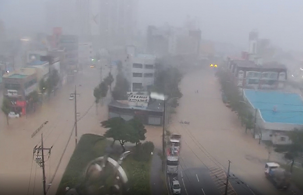 Siêu bão Hinnamnor quần thảo Hàn Quốc - Ảnh 4.