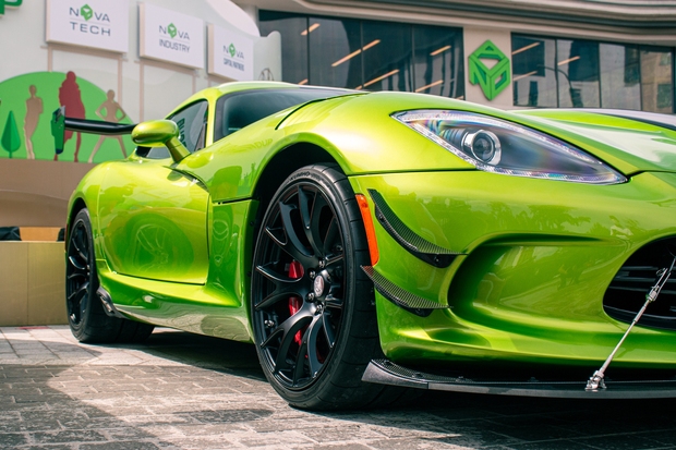 Siêu rắn Dodge Viper ACR Snakeskin độc nhất Việt Nam: Giới hạn 31 chiếc trên toàn thế giới, có tiền cũng khó mua - Ảnh 6.