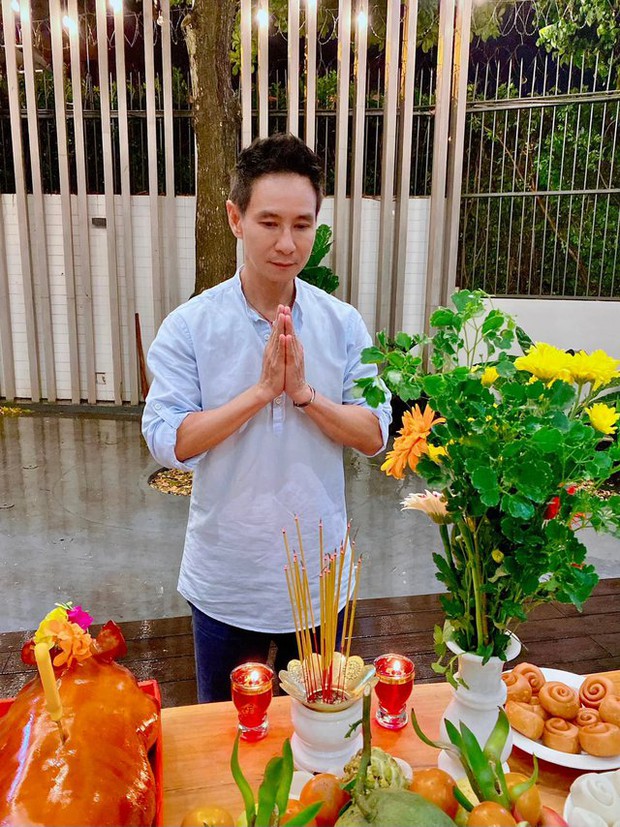 Sao Việt dự giỗ Tổ sân khấu: Trịnh Kim Chi làm lễ trang nghiêm, dàn nghệ sĩ rộn ràng tề tựu - Ảnh 30.