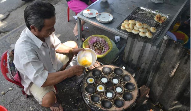 Nhà báo Anh choáng ngợp vì ẩm thực Nha Trang: Món ăn bình dị nhưng hương vị tuyệt đỉnh! - Ảnh 4. Nhà báo Anh choáng ngợp vì ẩm thực Nha Trang: Món ăn bình dị nhưng hương vị tuyệt đỉnh! - Ảnh 4.