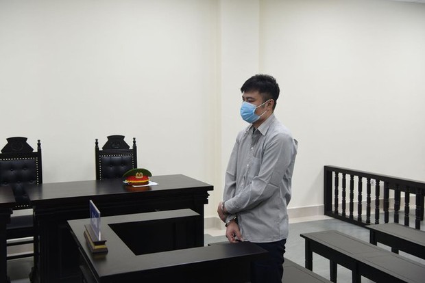 Tú ông điều hành đường dây mại dâm gái ngoại quốc, sex tour cao cấp lĩnh án - Ảnh 1. Tú ông điều hành đường dây mại dâm gái ngoại quốc, sex tour cao cấp lĩnh án - Ảnh 1.