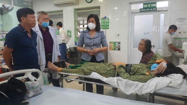 Gia đình nạn nhân vụ cháy karaoke nói không được hỗ trợ, chính quyền lên tiếng - Ảnh 2. Gia đình nạn nhân vụ cháy karaoke nói không được hỗ trợ, chính quyền lên tiếng - Ảnh 2.