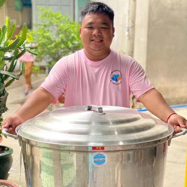 Chàng trai bán hết vàng cưới xây lớp học 0 đồng: Tôi vắng cha từ nhỏ nên thương các bé - Ảnh 4.