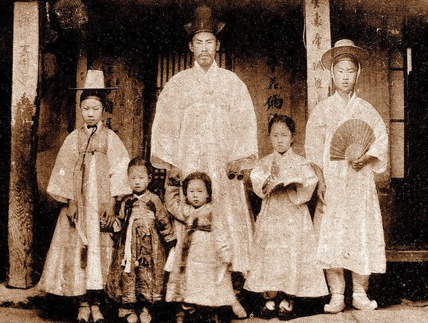 Loạt ảnh hiếm hoi ghi lại cuộc sống tại Hàn Quốc thời xa xưa, nhiều thứ đặc biệt khác xa so với tưởng tượng - Ảnh 3.