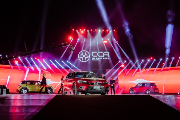 Hơn 1.000 người chen chúc xem xe thắng giải Car Choice Awards 2022 - Ảnh 4.