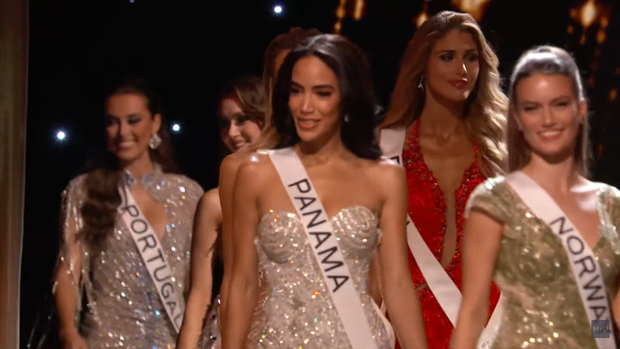 Toàn cảnh Bán kết Miss Universe: Ngọc Châu tỏa sáng với nhan sắc và màn catwalk nổi bật, dàn đối thủ mạnh trình diễn mãn nhãn - Ảnh 9.