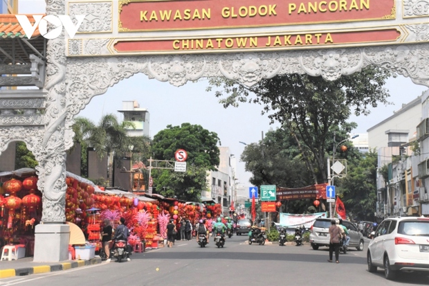 Rộn rã chợ Tết Nguyên đán 2023 tại Indonesia - Ảnh 1.