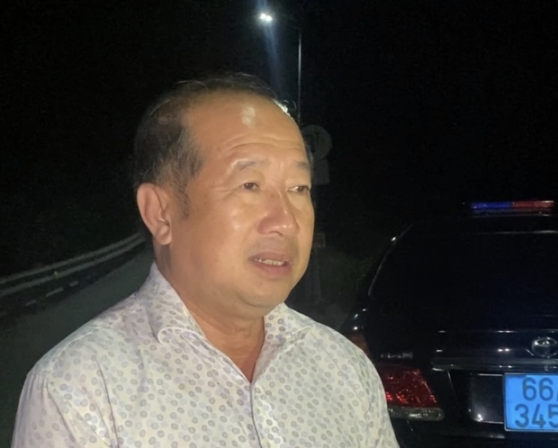 Bé trai lọt xuống trụ bê tông sâu 35m: Xử lý xong sự cố đất sụt lún - Ảnh 1. Bé trai lọt xuống trụ bê tông sâu 35m: Xử lý xong sự cố đất sụt lún - Ảnh 1.