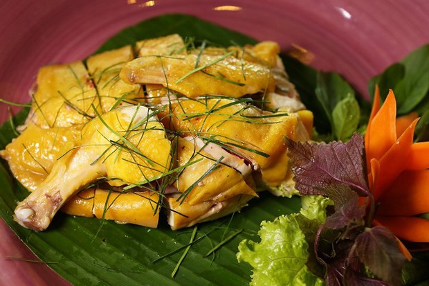 Đầu năm ăn gì cho đỏ: Những món mà người Việt hay ăn trong ngày Tết để mang lại may mắn - Ảnh 4.
