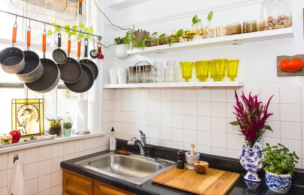 5 bước để phòng bếp nhà bạn sau Tết gọn gàng, tinh tươm - Ảnh 1.