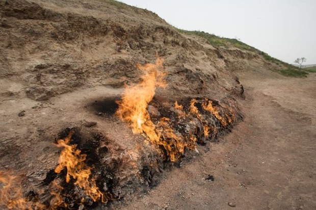 Chuyện về ngọn lửa bất tử cháy hơn 4.000 năm và chưa có dấu hiệu dừng lại - Ảnh 3.