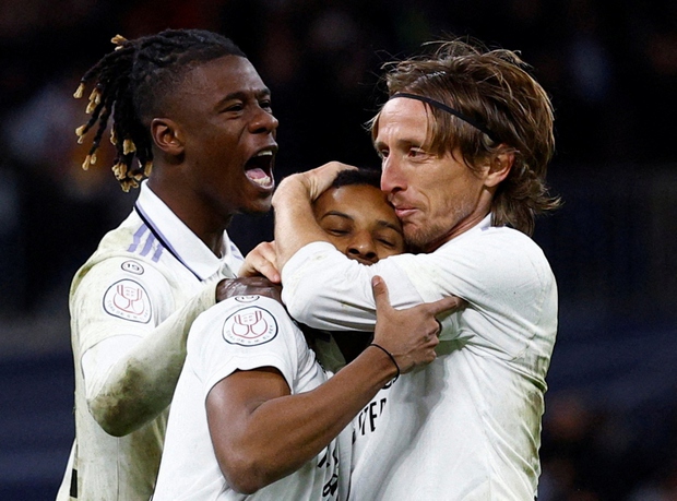 Real Madrid vào bán kết Cúp Nhà Vua sau trận đấu kinh điển với Atletico - Ảnh 1. Real Madrid vào bán kết Cúp Nhà Vua sau trận đấu kinh điển với Atletico - Ảnh 1.