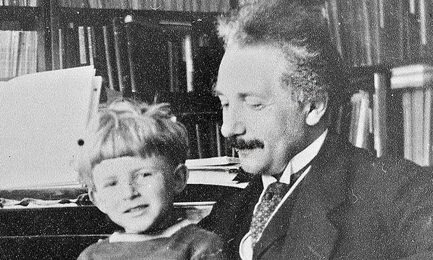 Bi kịch của những đứa trẻ nhà Albert Einstein: Người biến mất bí ẩn khỏi dòng chảy lịch sử, người phát điên rồi ra đi trong cô độc - Ảnh 6. Bi kịch của những đứa trẻ nhà Albert Einstein: Người biến mất bí ẩn khỏi dòng chảy lịch sử, người phát điên rồi ra đi trong cô độc - Ảnh 6.