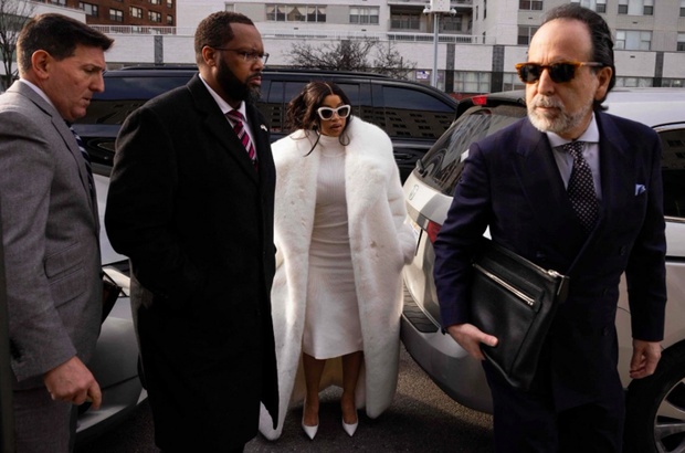 It's not Cardi B: Going to court but thinking she's going to Fashion Week! - Photo 2.