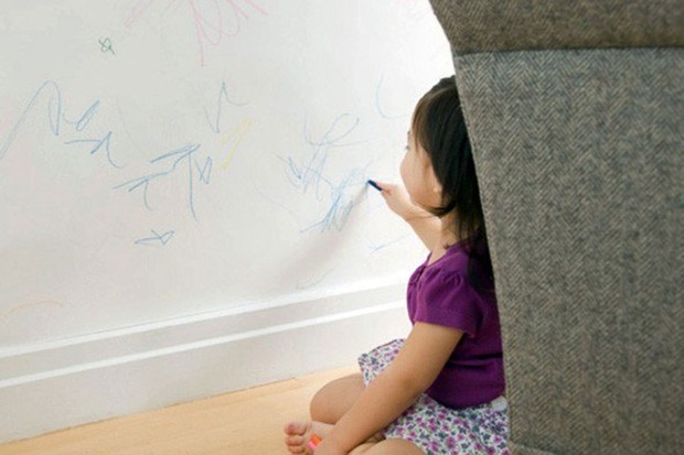 Dọn nhà đón Tết: Tường sạch bóng không một vết chì màu con vẽ cực đơn giản - Ảnh 1.