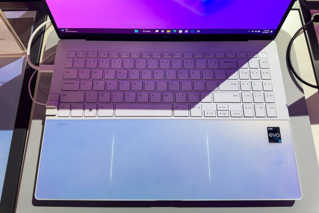 LG ra mắt chiếc laptop đẹp nhất tại CES 2023 - Ảnh 4.