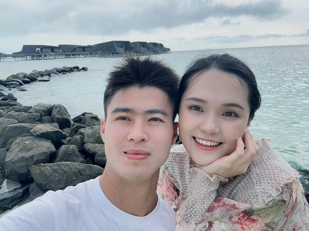 Duy Mạnh xuất hiện với 'hai tài sản quý giá', Quỳnh Anh thu hút sự ngưỡng mộ của cư dân mạng