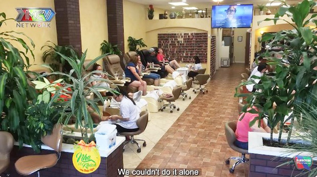Cậu bé người Việt rửa bát thuê, 26 năm sau trở thành đại gia nail tại Mỹ, đeo vàng kín người - Ảnh 6. Cậu bé người Việt rửa bát thuê, 26 năm sau trở thành đại gia nail tại Mỹ, đeo vàng kín người - Ảnh 6.