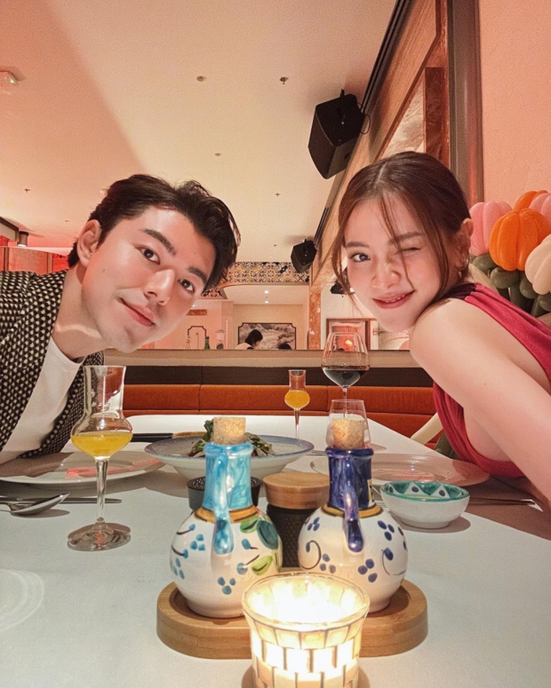 Baifern Pimchanok đón sinh nhật tuổi 31 bên Nine Naphat, gây sốt với khoảnh khắc như được bạn trai cầu hôn - Ảnh 2. Baifern Pimchanok đón sinh nhật tuổi 31 bên Nine Naphat, gây sốt với khoảnh khắc như được bạn trai cầu hôn - Ảnh 2.