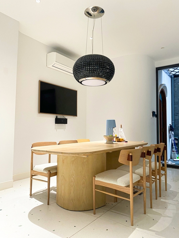 Cô gái chi 7 tỷ sửa nhà năm 25 tuổi: Lắp đầy nội thất đắt tiền, còn chuyện sống an toàn thì sao? - Ảnh 7. Cô gái chi 7 tỷ sửa nhà năm 25 tuổi: Lắp đầy nội thất đắt tiền, còn chuyện sống an toàn thì sao? - Ảnh 7.