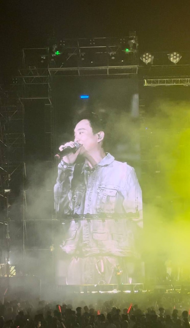 JustaTee thả hồn vào set diễn loạt hit kinh điển tại HAY FEST, hứa hẹn một concert riêng đáng mong chờ vào năm sau! - Ảnh 2. JustaTee thả hồn vào set diễn loạt hit kinh điển tại HAY FEST, hứa hẹn một concert riêng đáng mong chờ vào năm sau! - Ảnh 2.