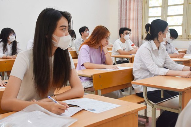 Thi tốt nghiệp THPT: Giảm môn thi bắt buộc, giảm áp lực người học - Ảnh 2.
