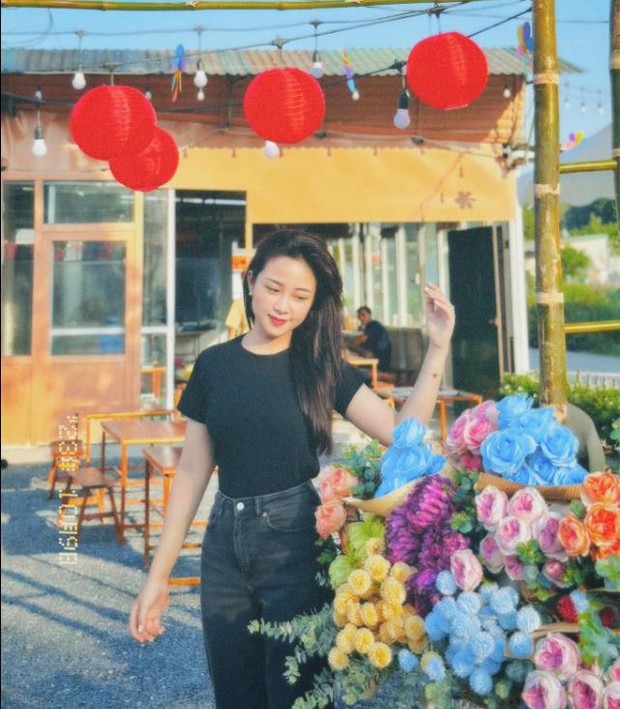 Vừa kinh doanh khách sạn, vợ chồng Phan Văn Đức bất ngờ mở quán nướng siêu hot