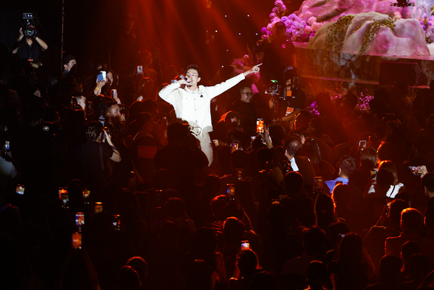 Mỹ Tâm, Đen Vâu, Ái Phương, Song Luân, Lâm Bảo Ngọc gây sốt tại An Concert: Đêm nhạc kỳ diệu tràn đầy cảm xúc!