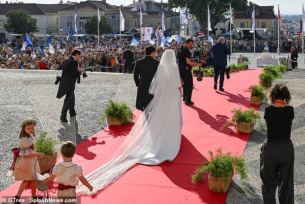 Sau 25 năm, Hoàng gia Bồ Đào Nha mới lại có 1 đám cưới - Ảnh 11.