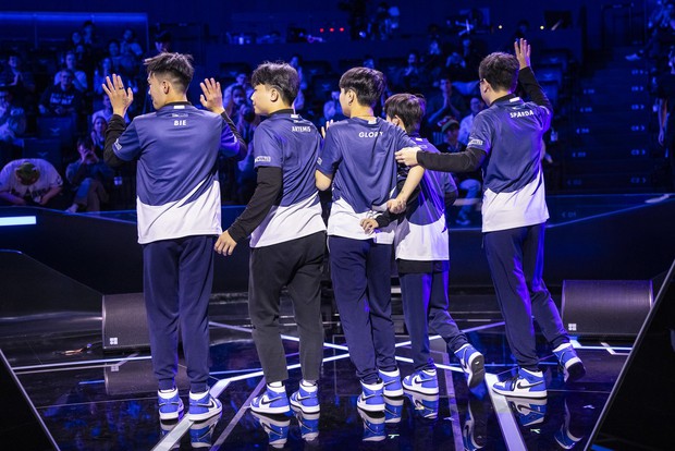 HLV JackieWind tiếp tục gây sốc bằng những lời cáo buộc đầy gắt gỏng, Divkid lên tiếng đáp trả!