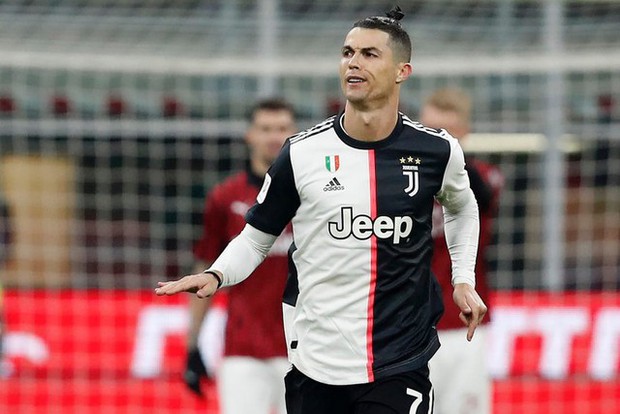 Ronaldo: Với 30 kỷ lục không thể tin nổi này, anh chàng thực sự là huyền thoại