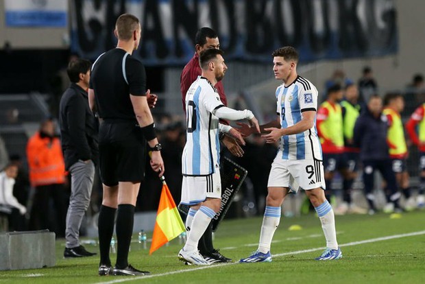 Messi tái xuất tuyển quốc gia: Siêu sao Argentina ghi 2 bàn đẳng cấp, khán giả vỗ tay không ngừng