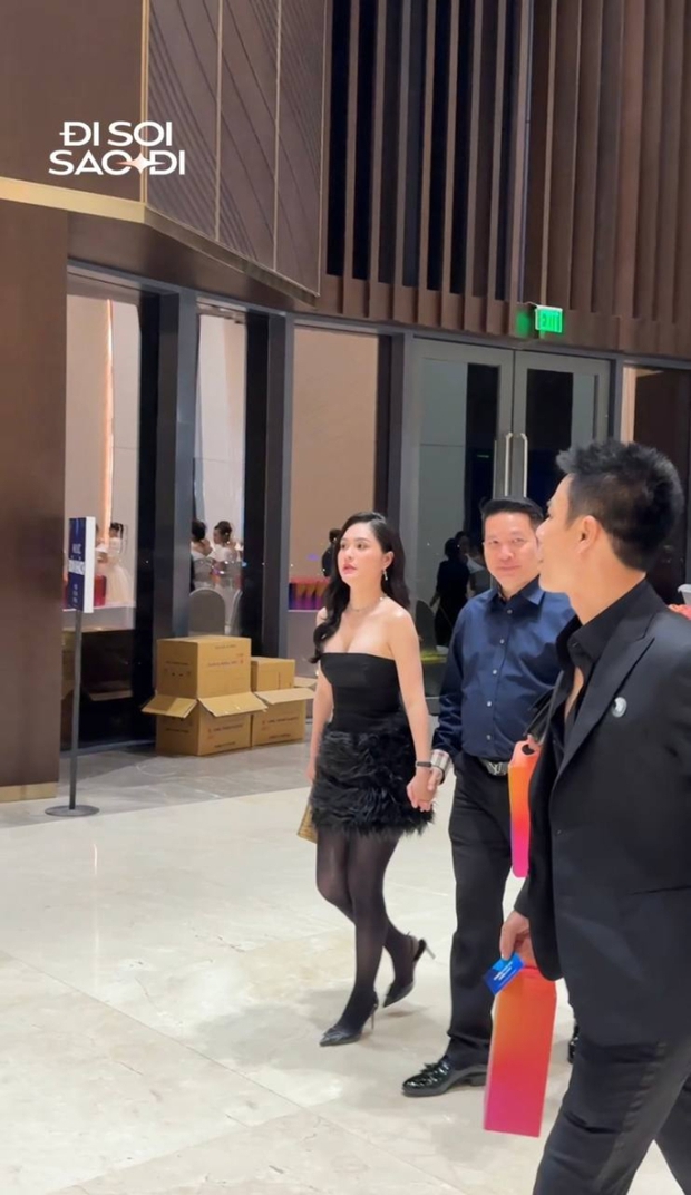 Vóc dáng hiện tại của Đoàn Di Băng ra sao mà được nhận xét “thoát chấp niệm cam thường rồi” - Ảnh 3. Vóc dáng hiện tại của Đoàn Di Băng ra sao mà được nhận xét “thoát chấp niệm cam thường rồi” - Ảnh 3.