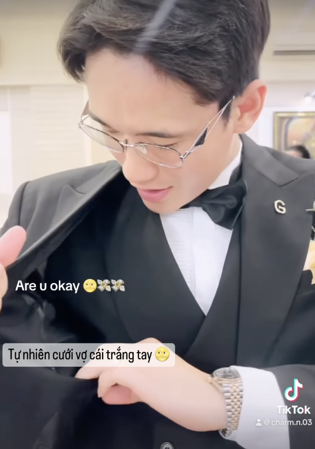 Tâm trạng độc thân của tuyển thủ Việt Nam khiến dân mạng thương xót