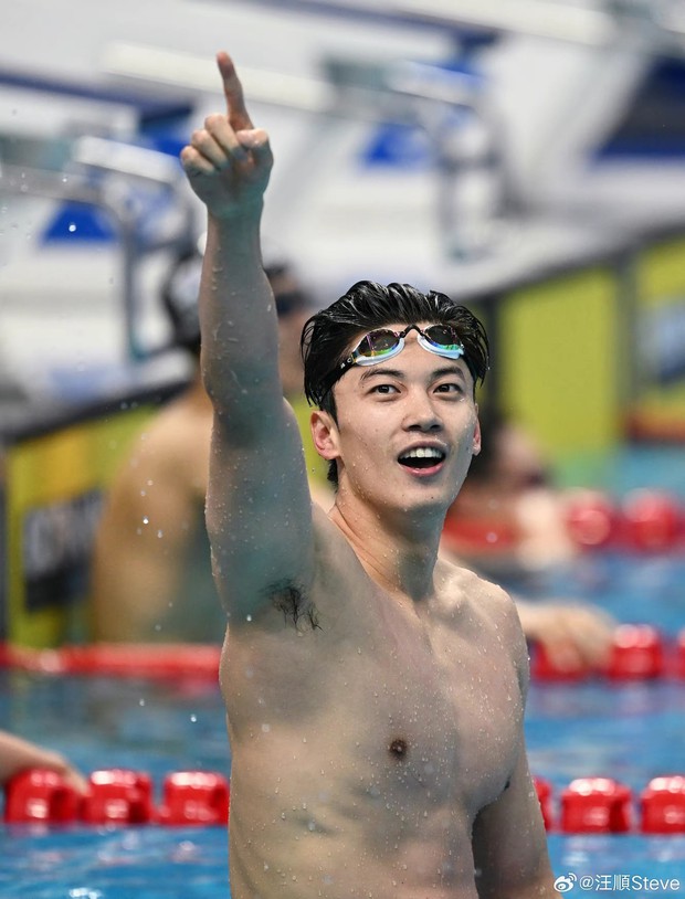 Nhà vô địch bơi lội ASIAD 2023 nổi bật với chiều cao 1,91m, ngoại hình cuốn hút như ngôi sao điện ảnh