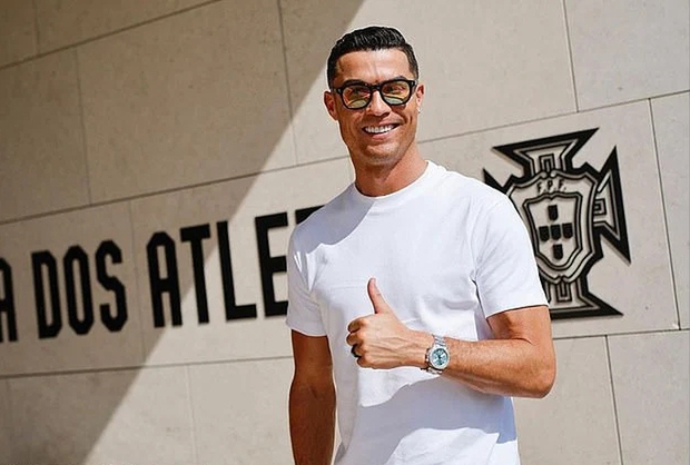 Ronaldo bị xử phạt 99 roi vì scandal 'ngoại tình' gây sốc