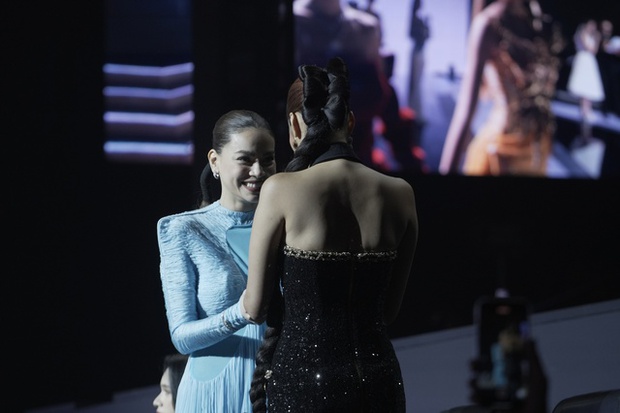 Lan Khuê vô địch The New Mentor, phản ứng 'không thể tin nổi' của Hồ Ngọc Hà khi để thua đàn em