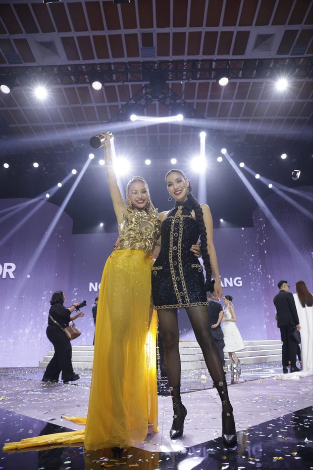 Lan Khuê vô địch The New Mentor, phản ứng 'không thể tin nổi' của Hồ Ngọc Hà khi để thua đàn em