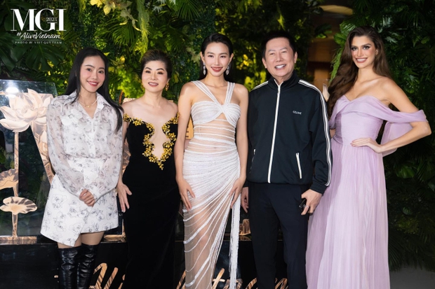 Sau cái ôm thắm thiết, bà Teresa bị soi động thái khó hiểu dấy nghi vấn bằng mặt không bằng lòng với Thùy Tiên - Ảnh 5.