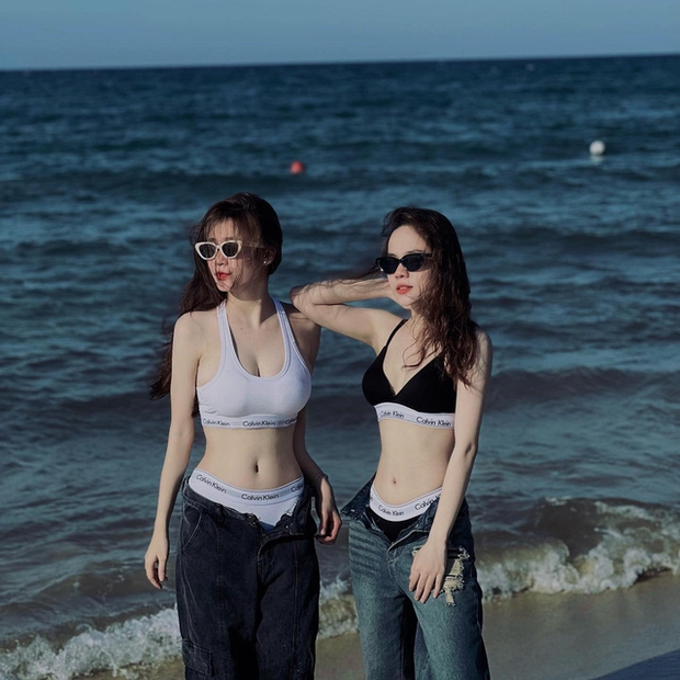 Cầu thủ U19 nữ Việt Nam gây chú ý với thân hình thon gọn, nhỏ nhắn hút hồn người xem